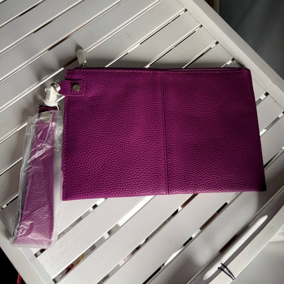 Jewell by Thirty Obe Nags Vibrant Purple Wristlet Clutch - Picture 2 of 5